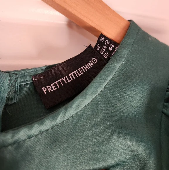 Emerald Green Sateen Dress - Picture 2 of 11